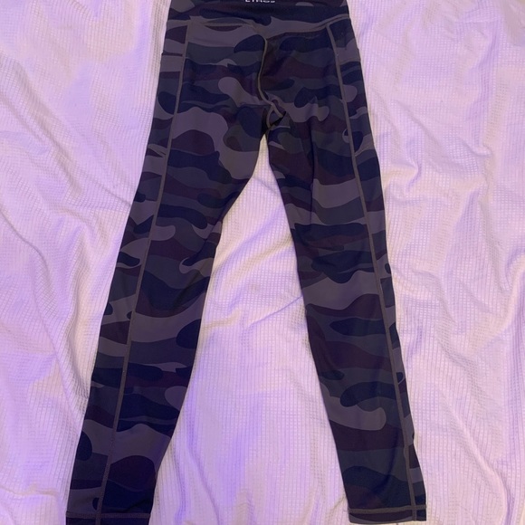 Ethos Leggings - Picture 6 of 6